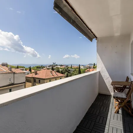 Split Beach Apartment * Split